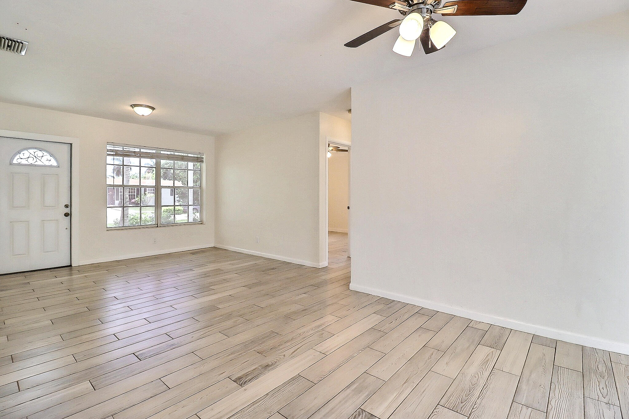 337 Mid Pines, Palm Springs FL 33461