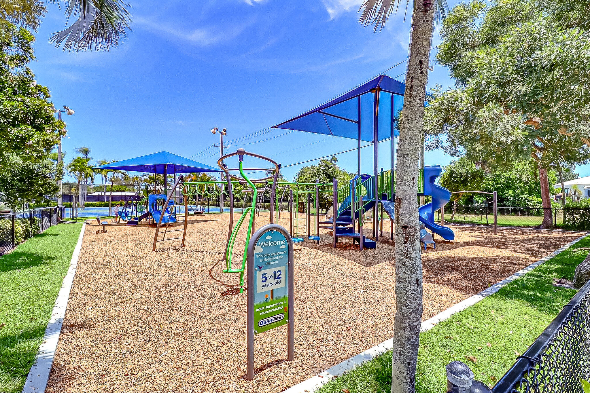 337 Mid Pines, Palm Springs FL 33461