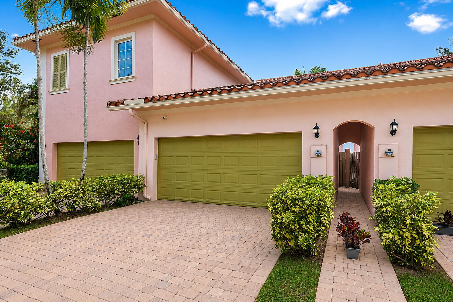 130 Lismore, Jupiter FL 33458