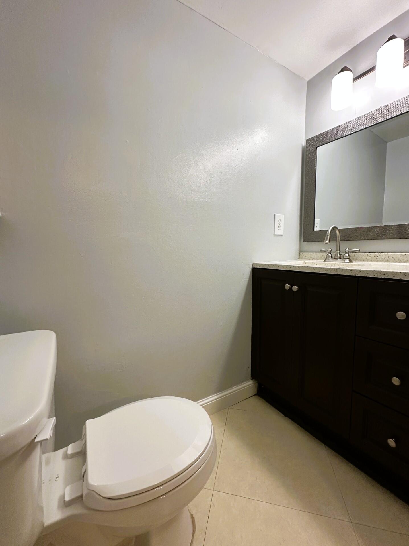 303 Waterview, Palm Springs FL 33461