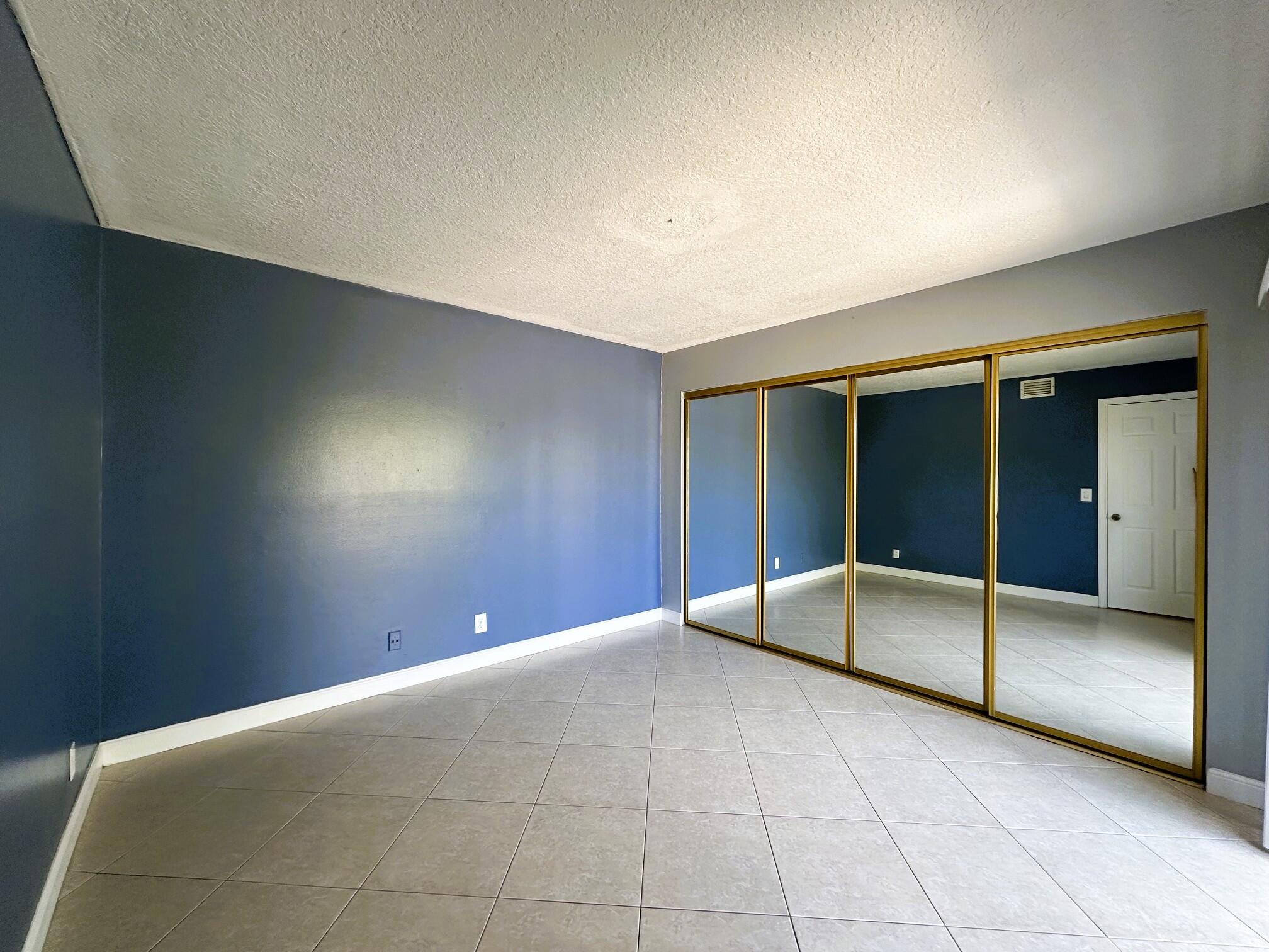 303 Waterview, Palm Springs FL 33461