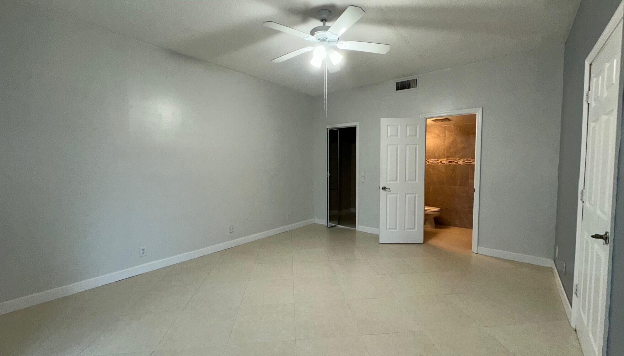 303 Waterview, Palm Springs FL 33461