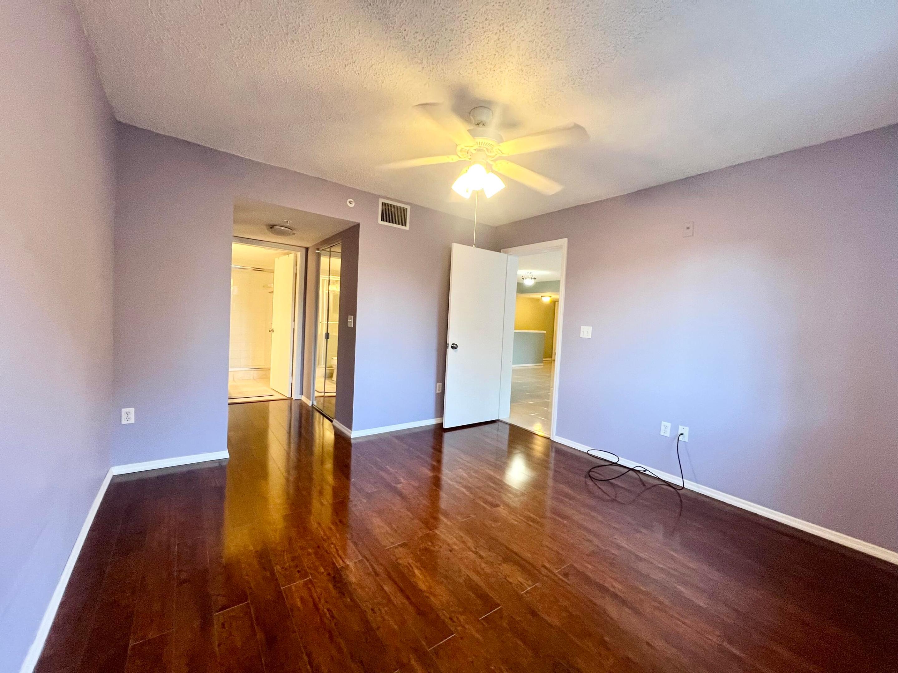 1100 Crestwood #1103, Royal Palm Beach FL 33411