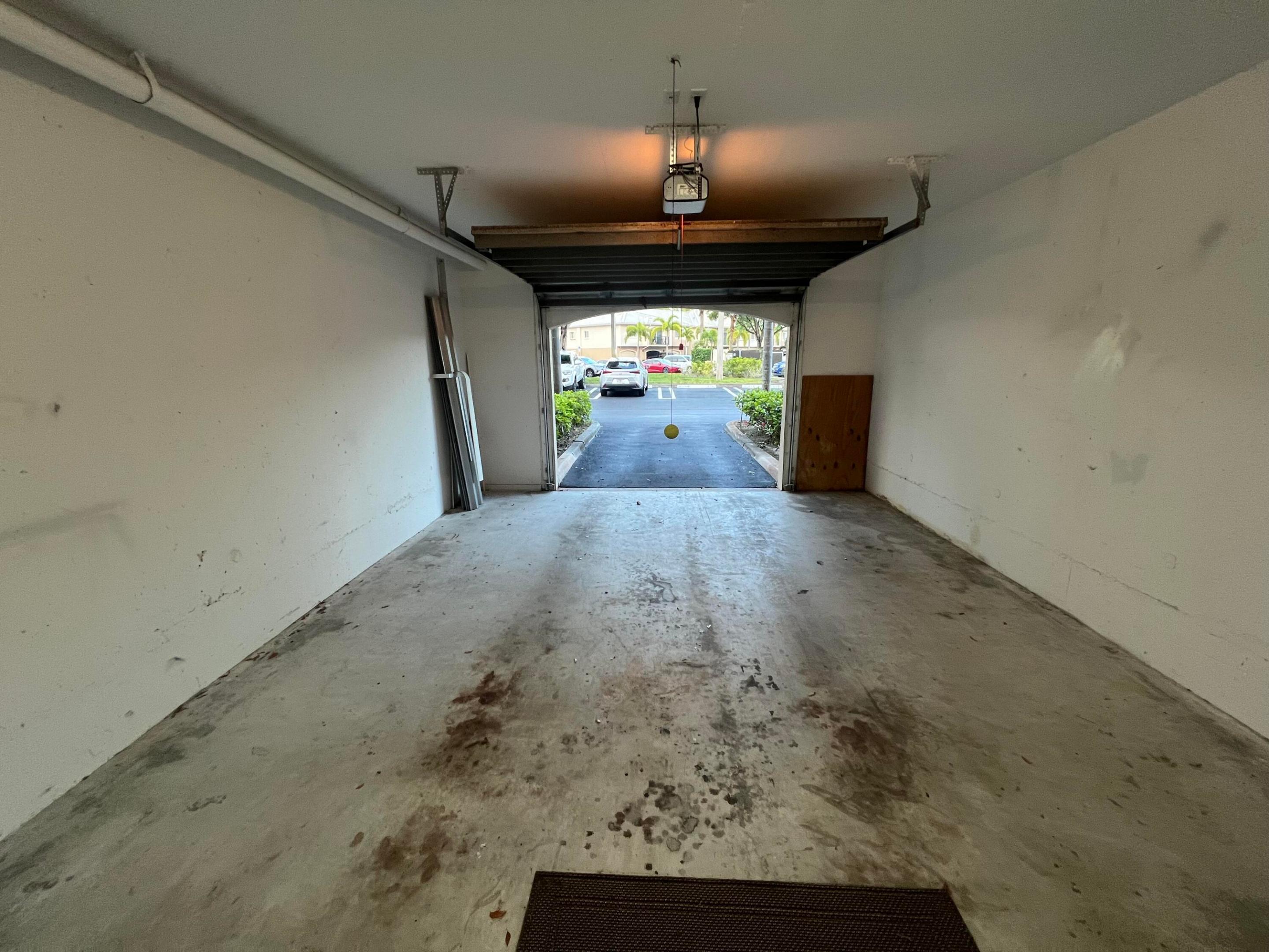 1100 Crestwood #1103, Royal Palm Beach FL 33411
