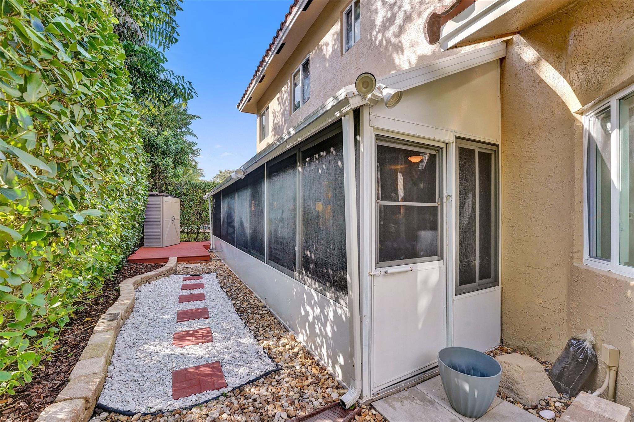 11300 Knot, Cooper City FL 33026