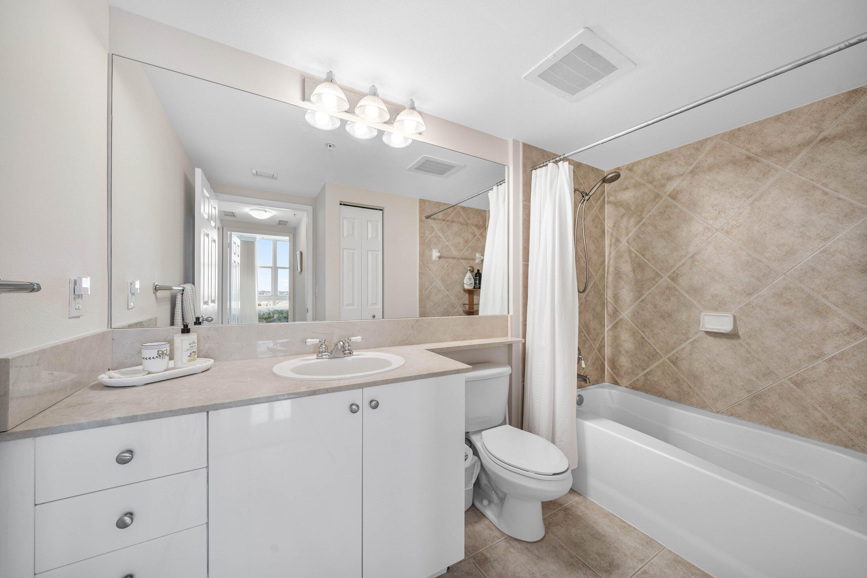 625 Casa Loma #1408, Boynton Beach FL 33435