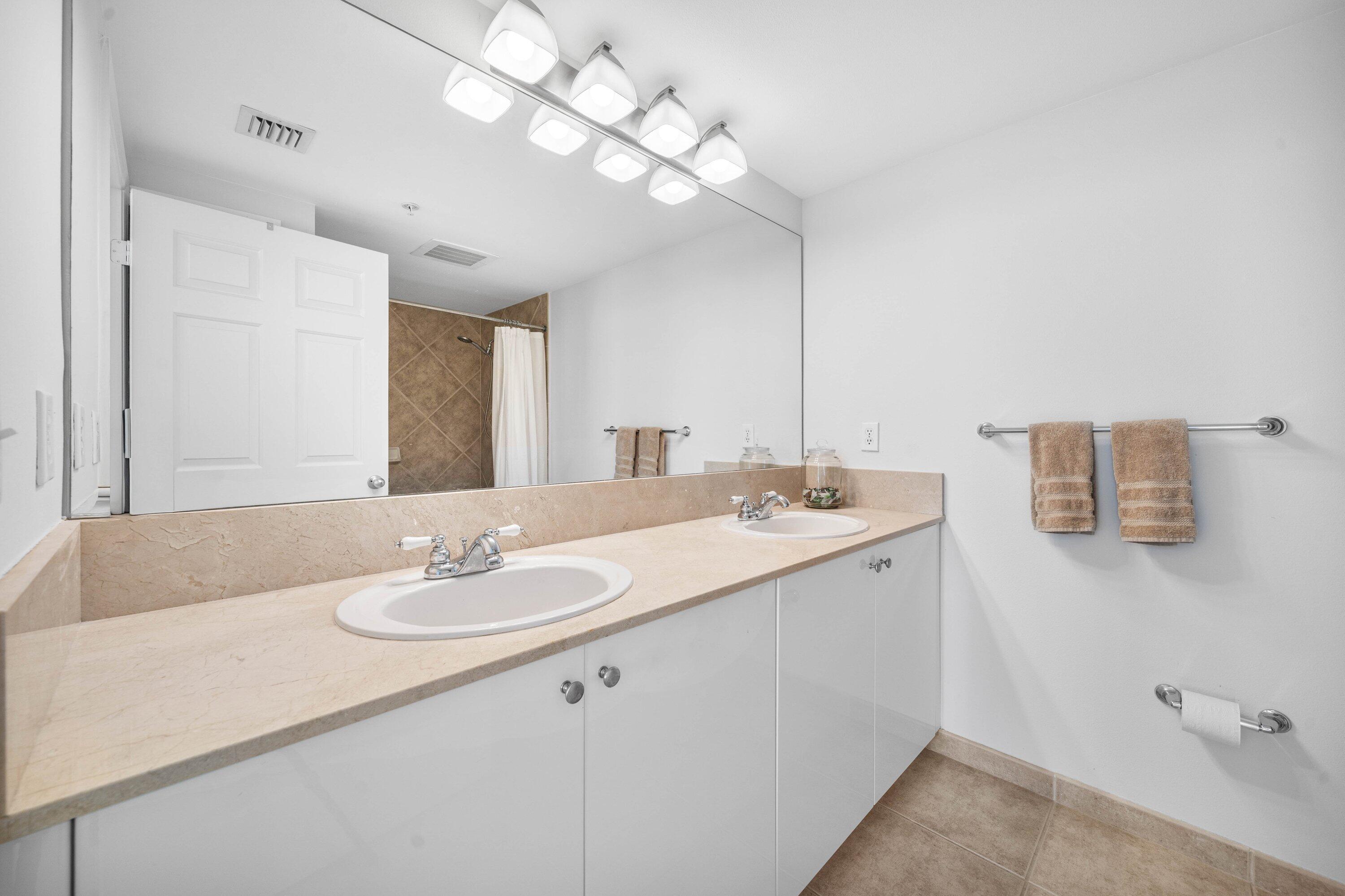 625 Casa Loma #1408, Boynton Beach FL 33435