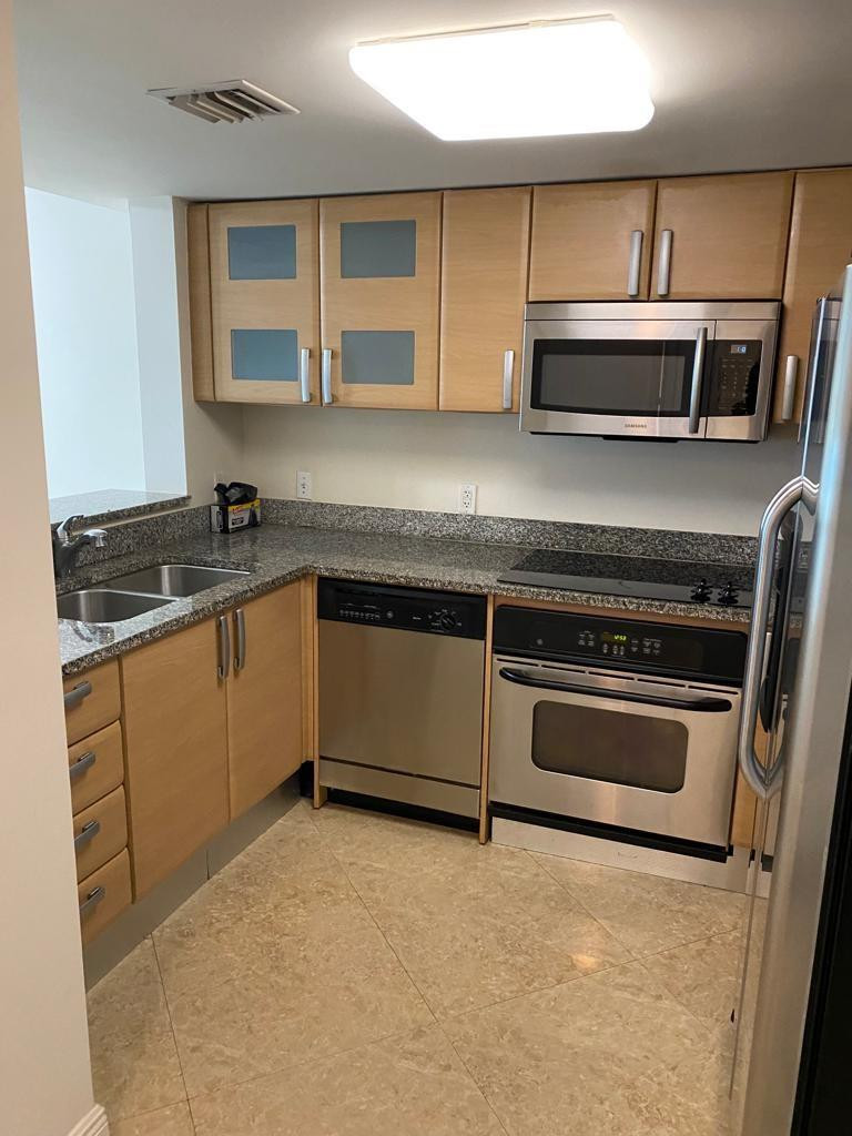 2101 Brickell #504, Miami FL 33129