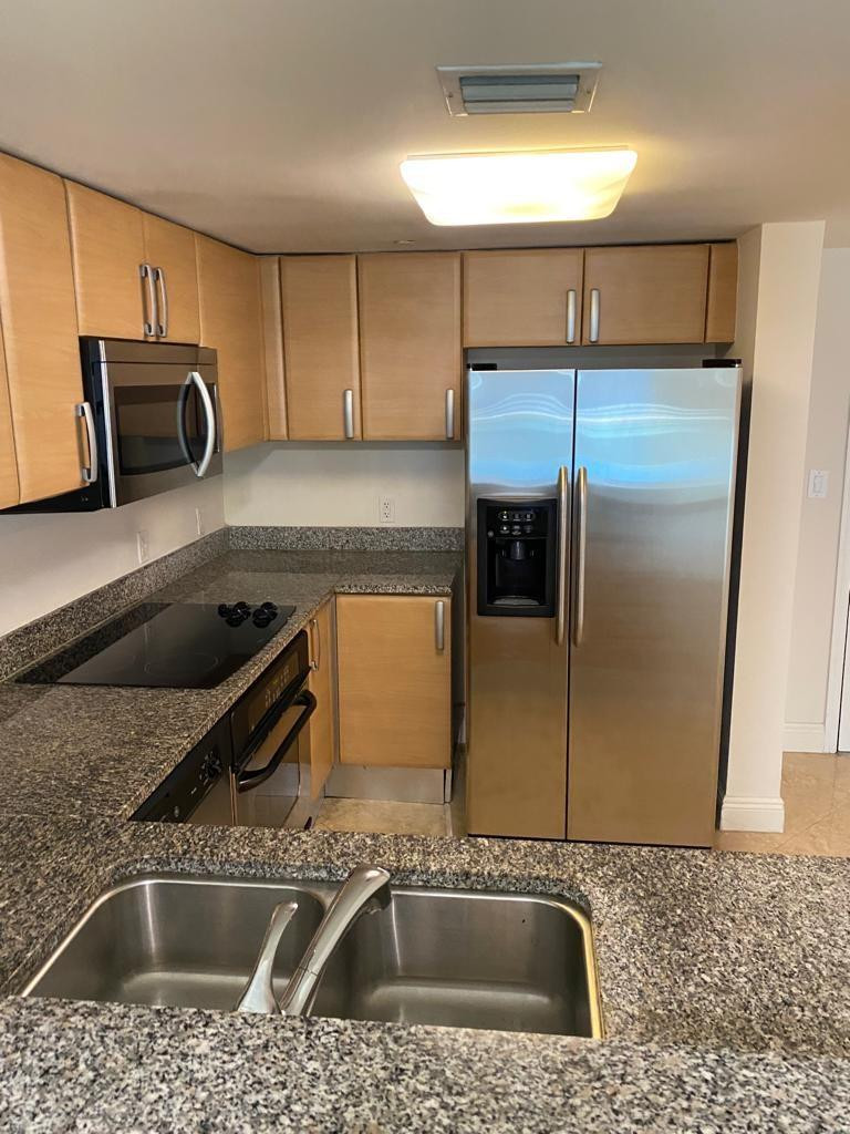 2101 Brickell #504, Miami FL 33129
