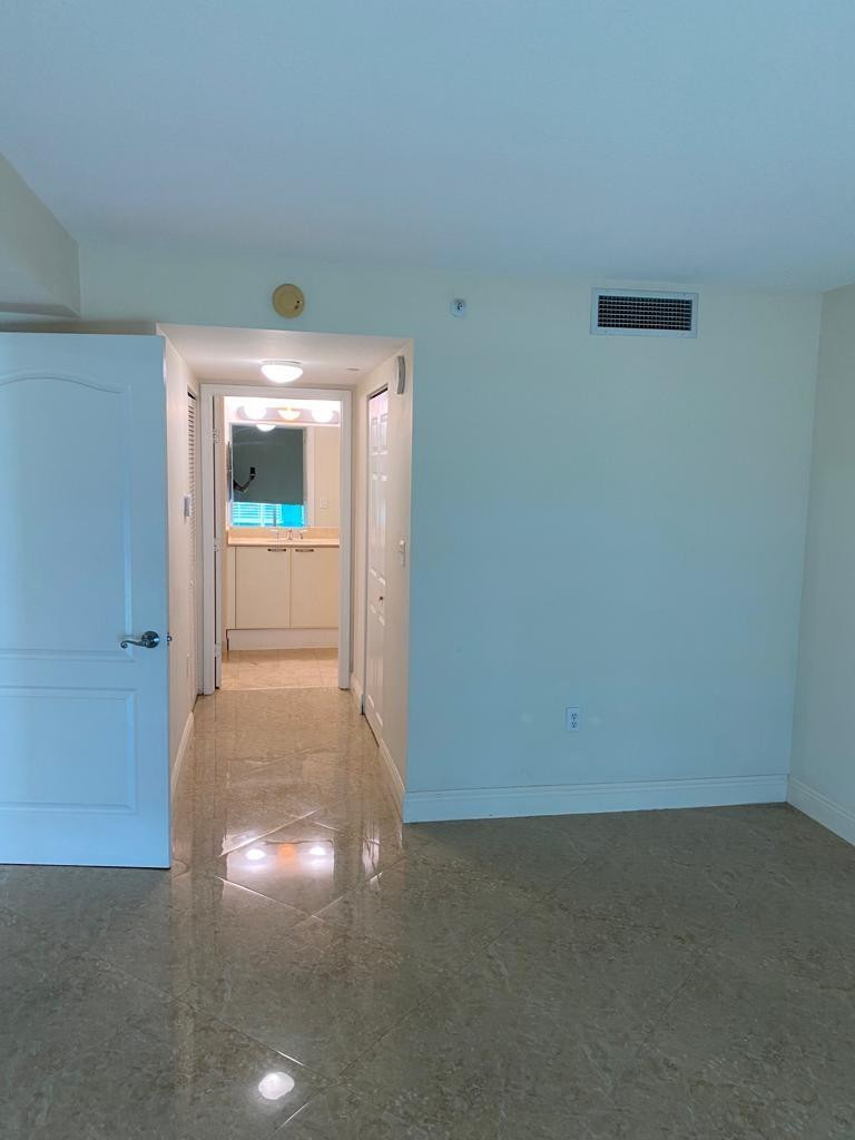 2101 Brickell #504, Miami FL 33129