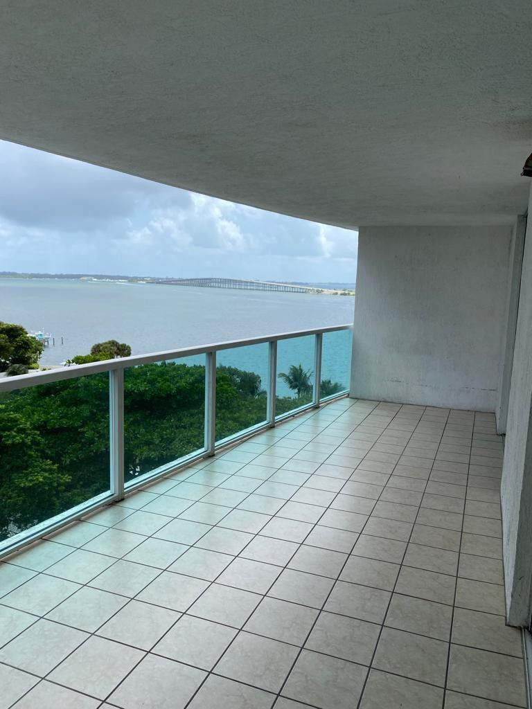 2101 Brickell #504, Miami FL 33129