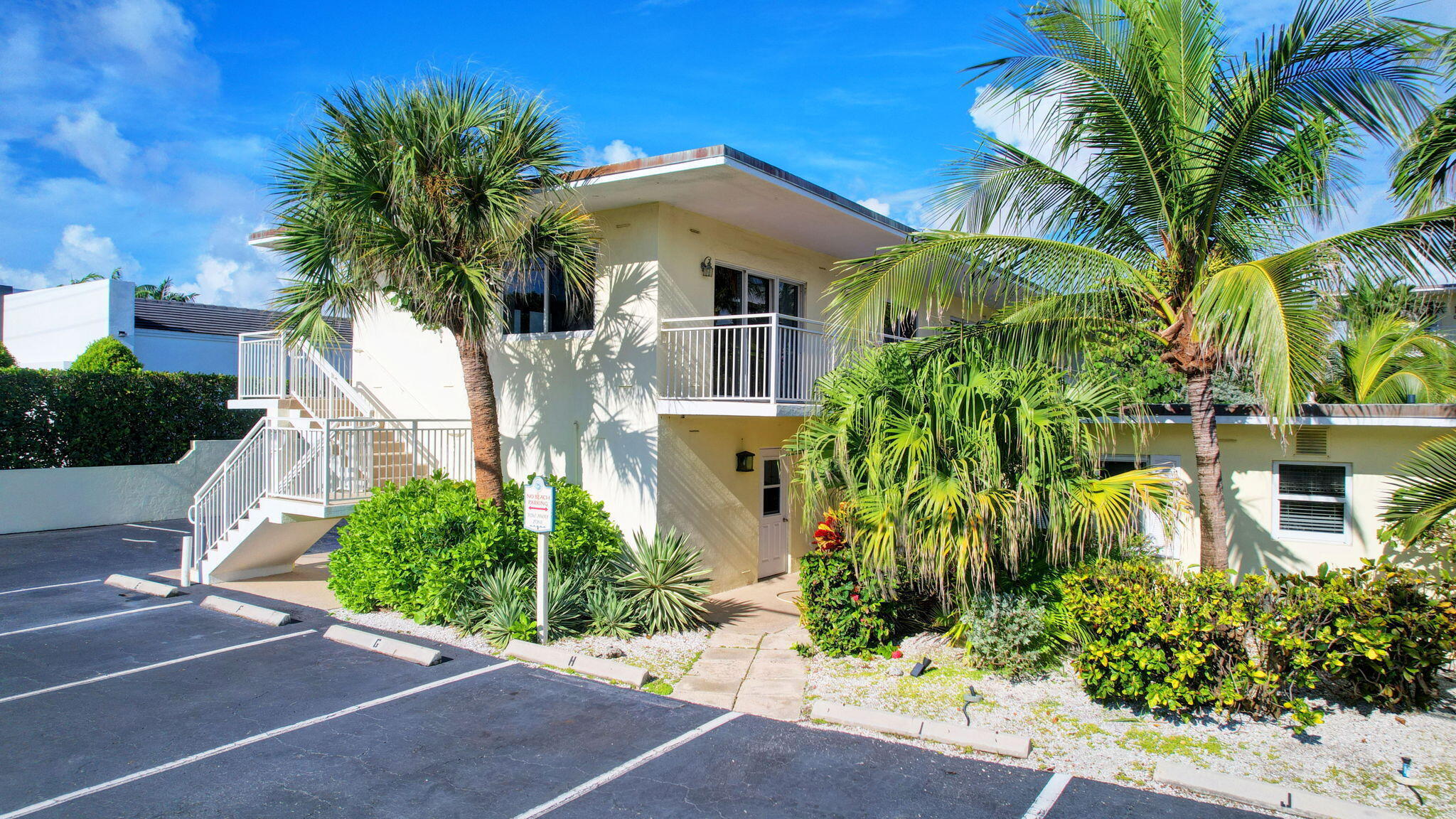 6520 N Ocean #30, Ocean Ridge FL 33435