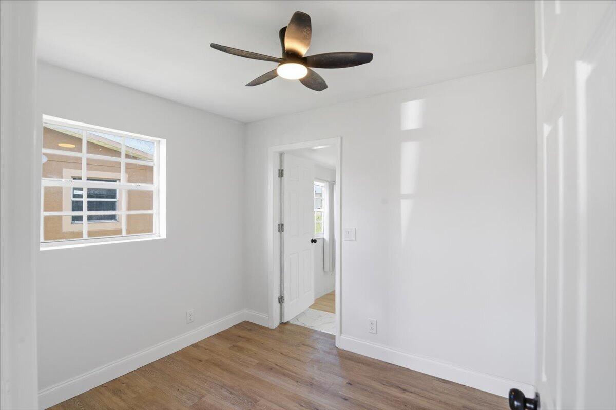 270 SW 10th #1, South Bay FL 33493