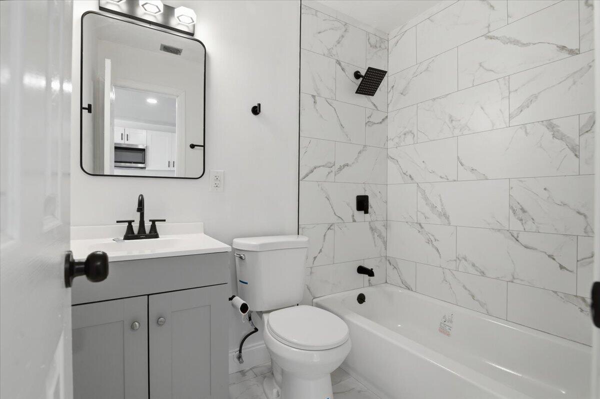 270 SW 10th #1, South Bay FL 33493