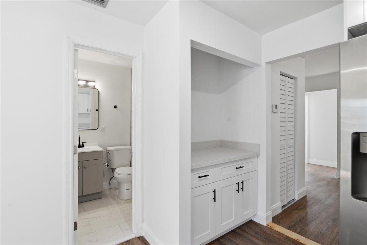 270 SW 10th #1, South Bay FL 33493
