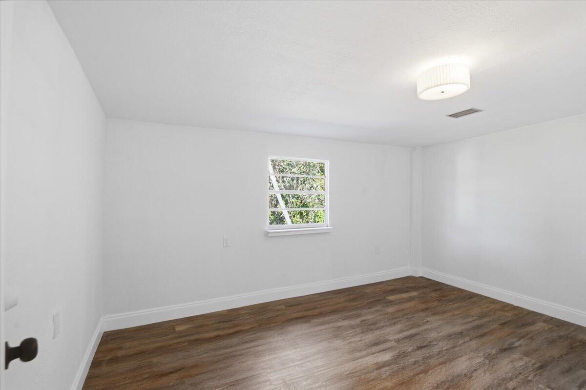 270 SW 10th #1, South Bay FL 33493