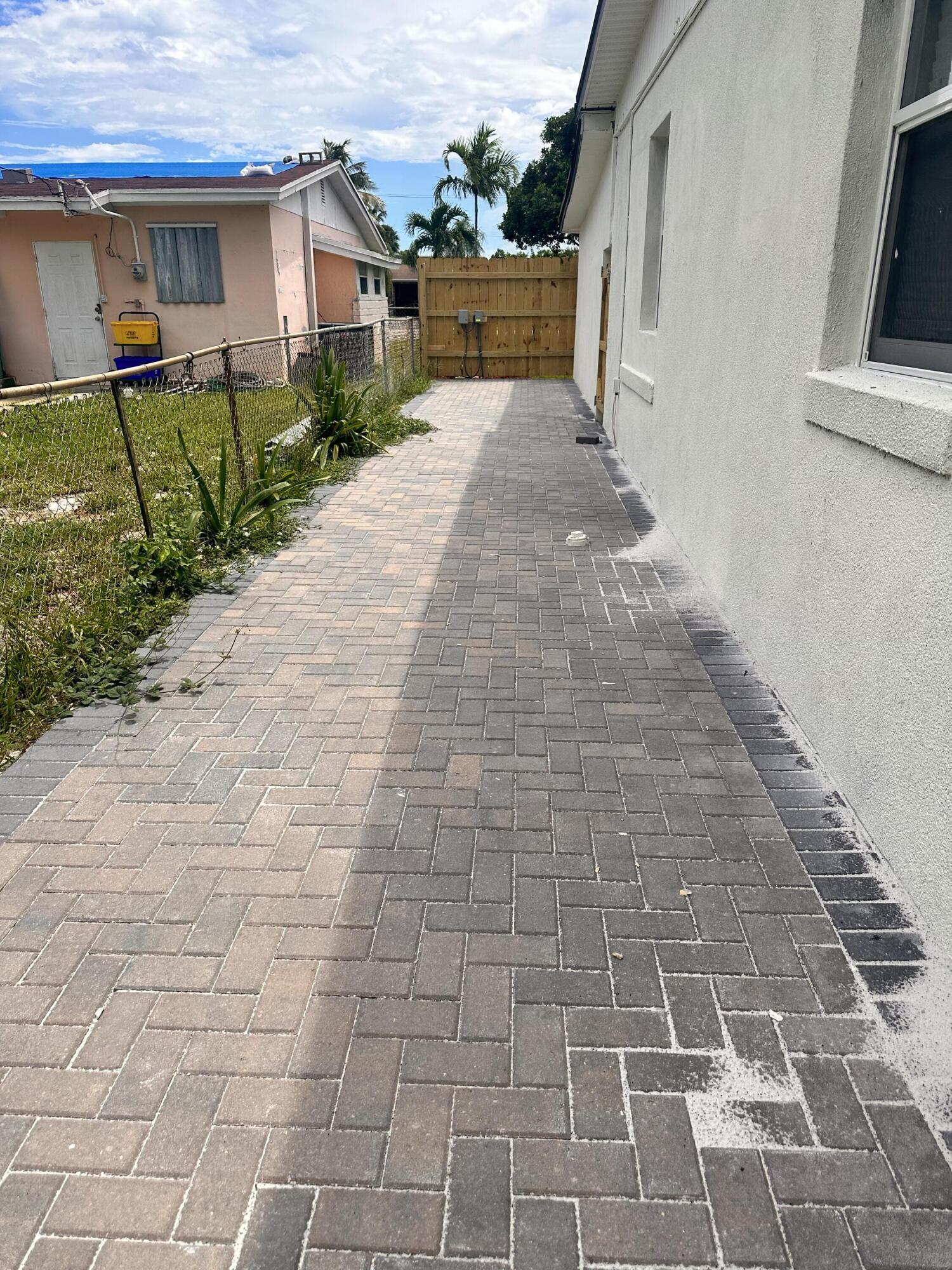 3004 Alice #1, Palm Springs FL 33461