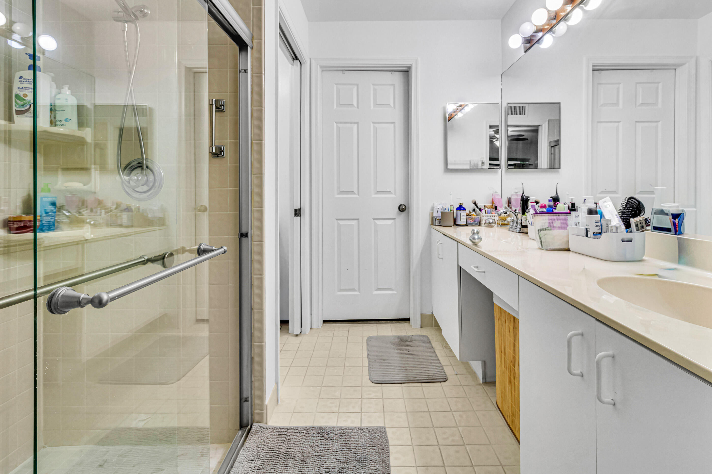 7610 Pinewalk #128, Margate FL 33063