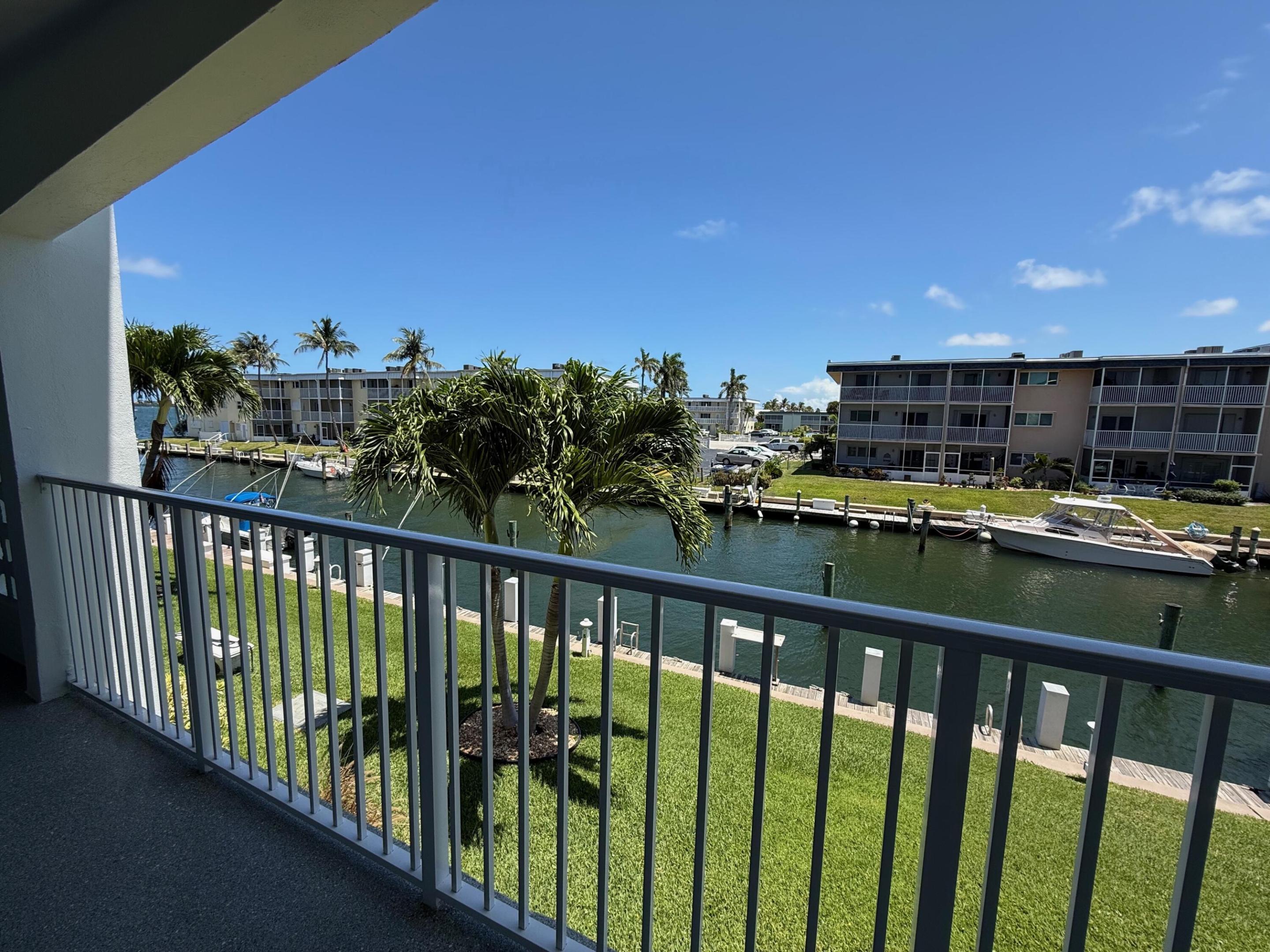 110 Shore #209, North Palm Beach FL 33408