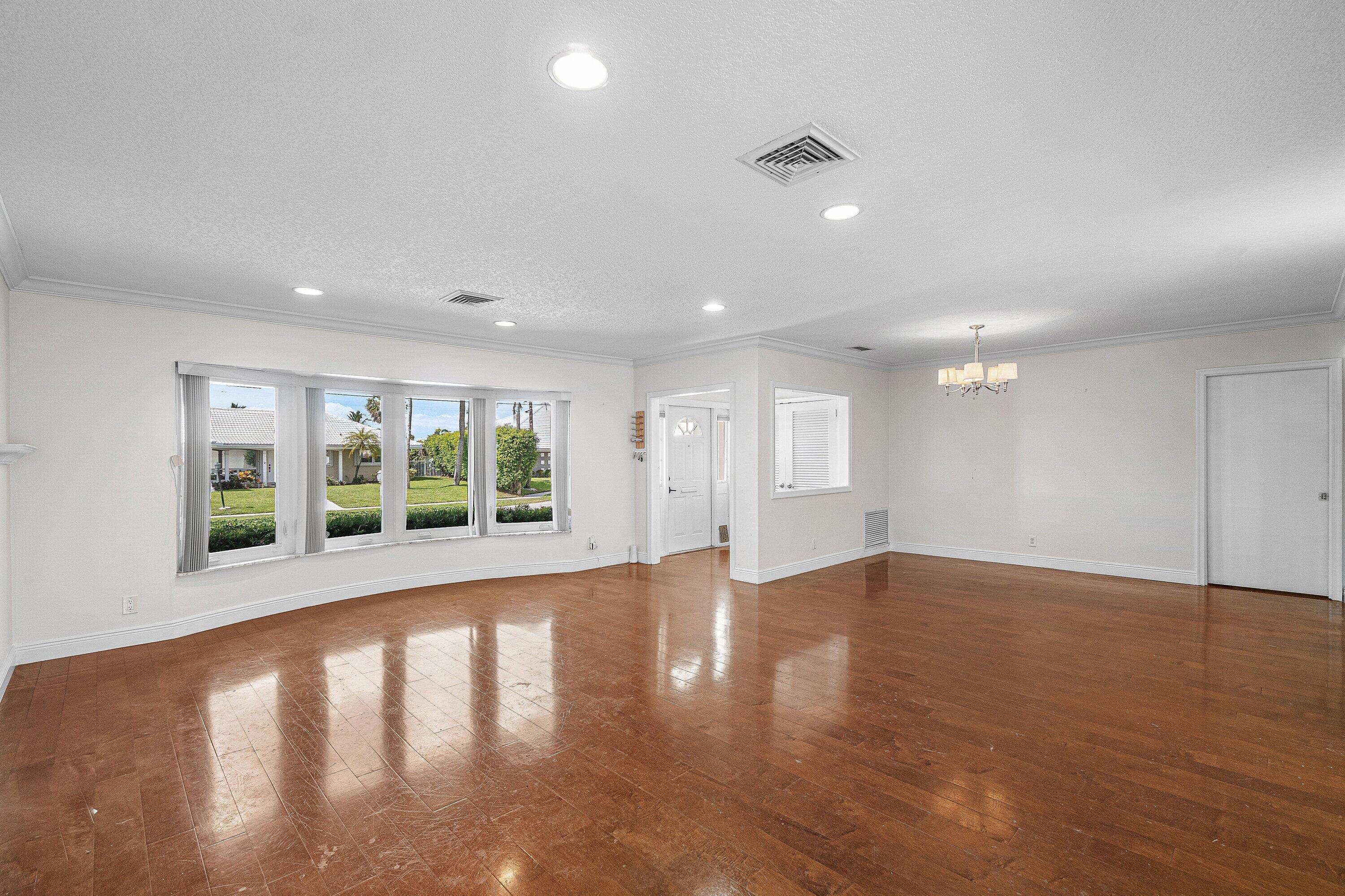 781 Apple Tree, Boca Raton FL 33486