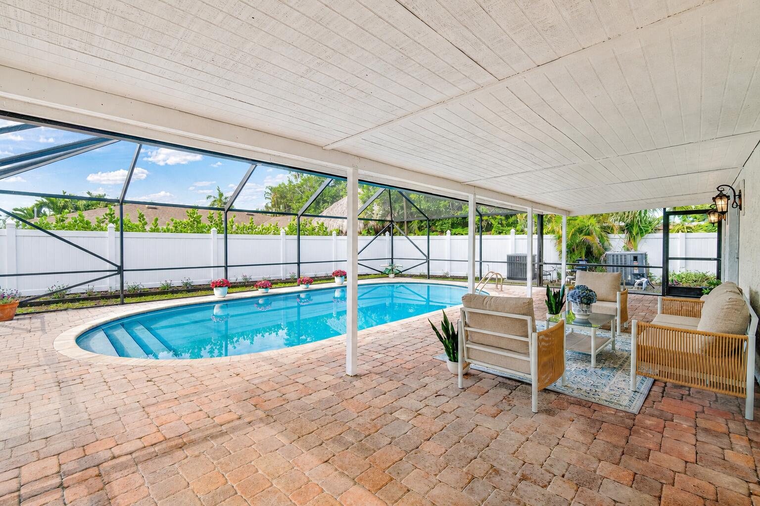 718 SW 27th, Boynton Beach FL 33435