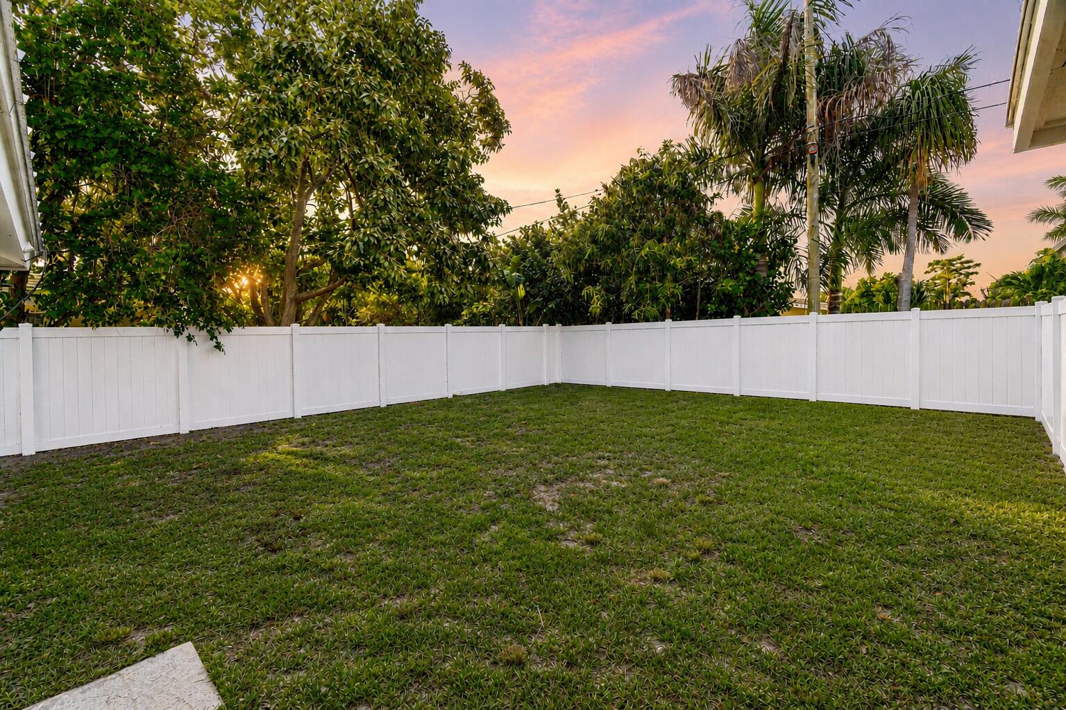 718 SW 27th, Boynton Beach FL 33435