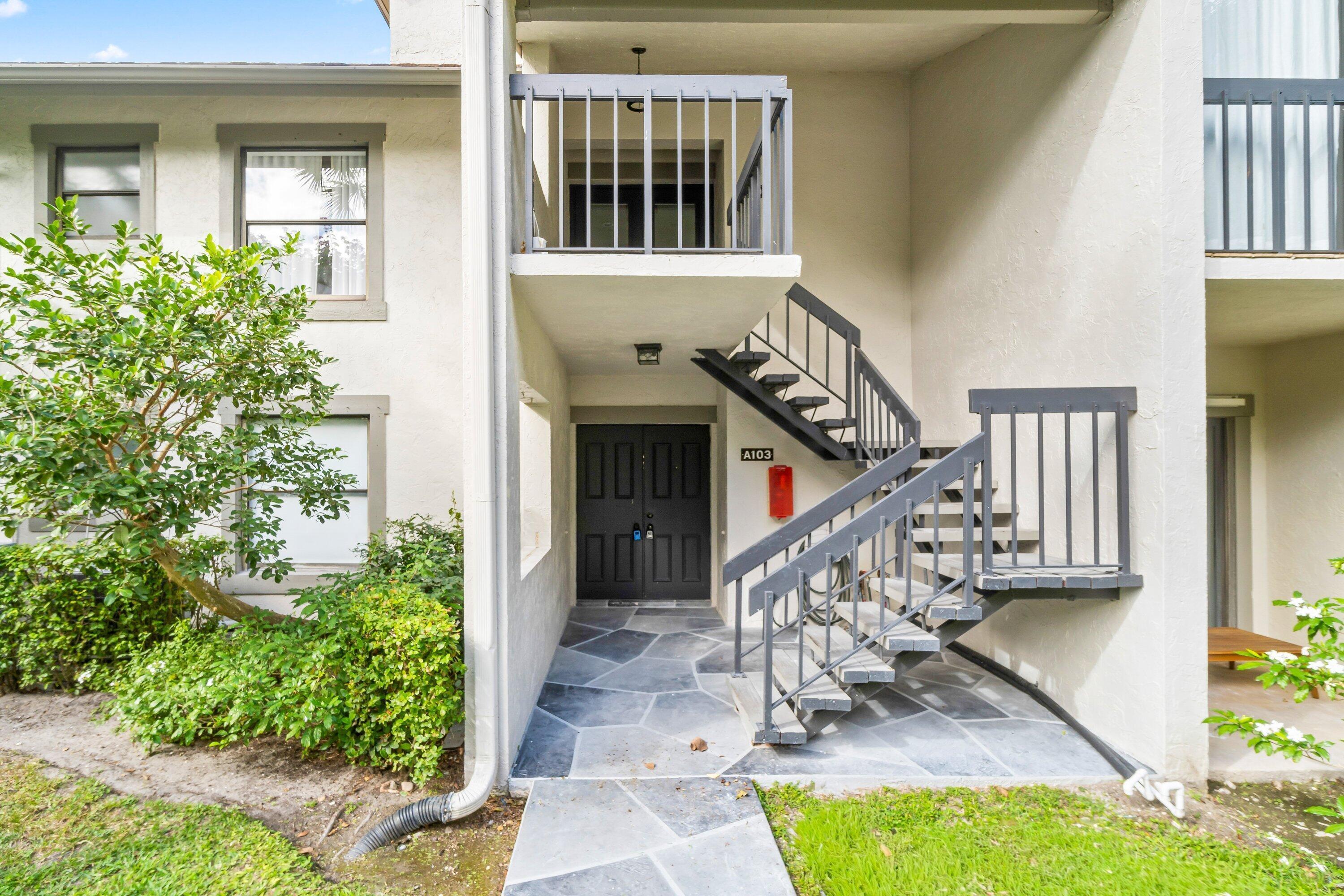 11223 Pond View #A103, Wellington FL 33414