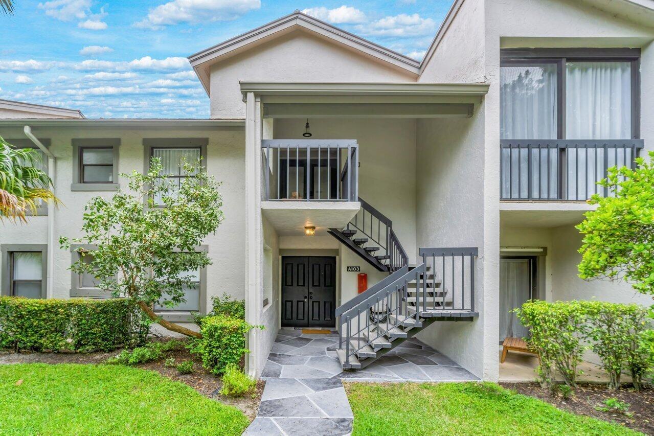 11223 Pond View #A103, Wellington FL 33414