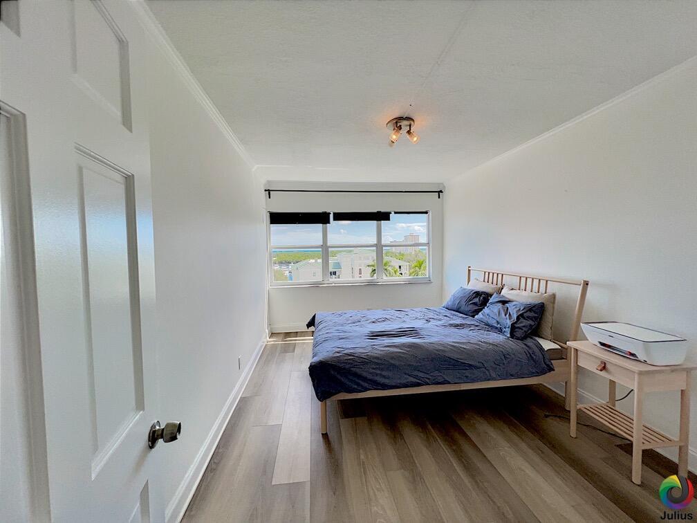 2555 NE 11th #809, Fort Lauderdale FL 33304
