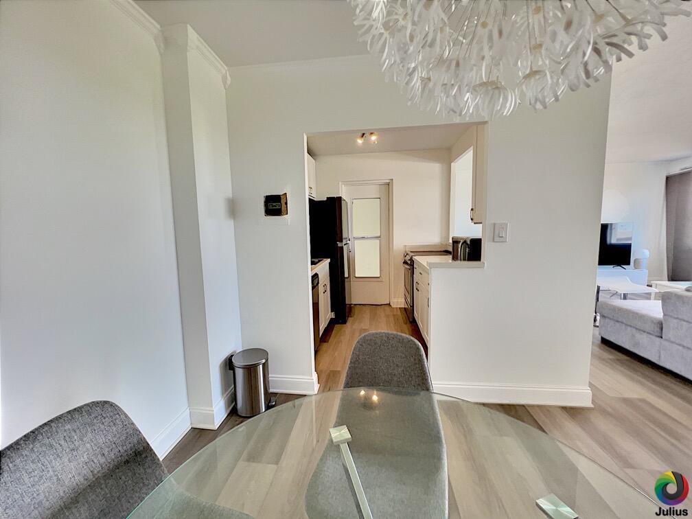 2555 NE 11th #809, Fort Lauderdale FL 33304