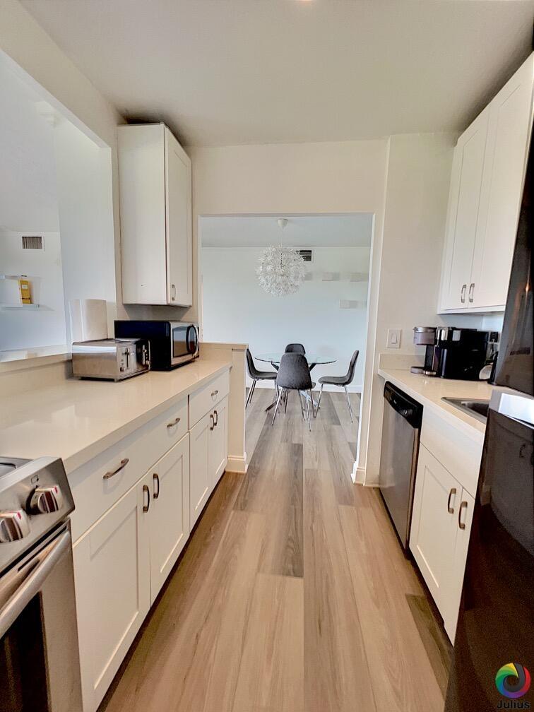 2555 NE 11th #809, Fort Lauderdale FL 33304