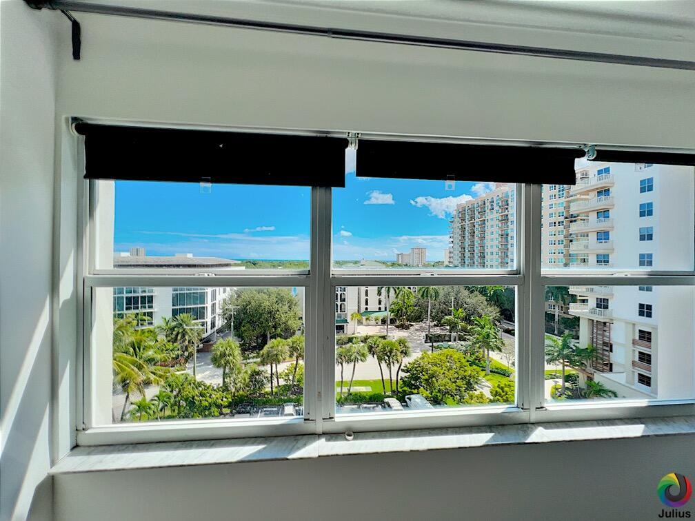 2555 NE 11th #809, Fort Lauderdale FL 33304