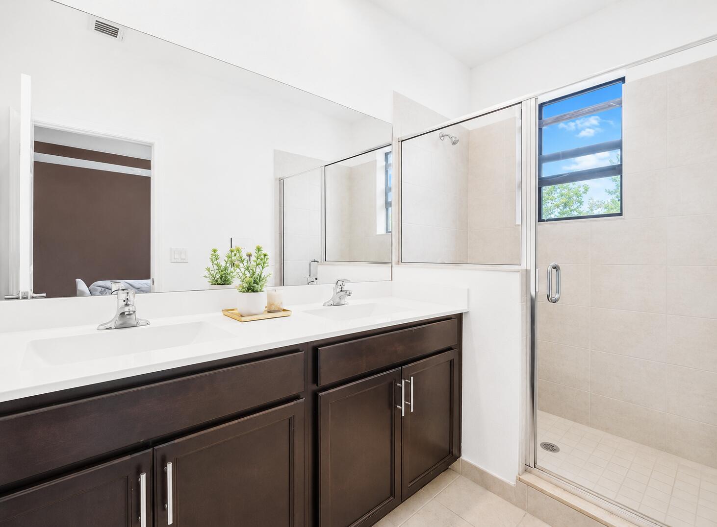 20682 NE 2nd, Miami FL 33179