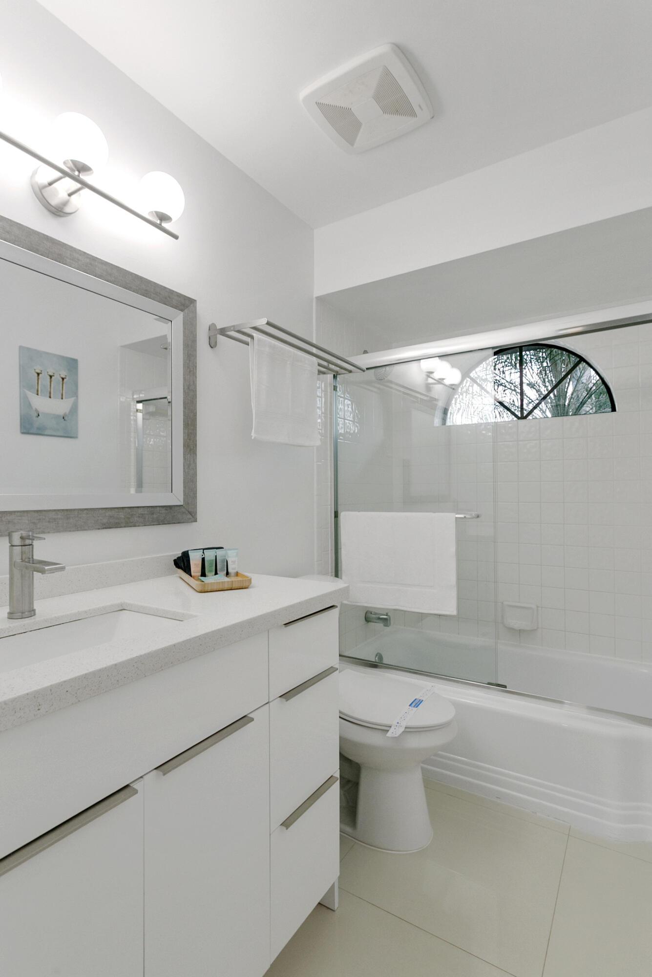 231 SE 8th, Dania Beach FL 33004