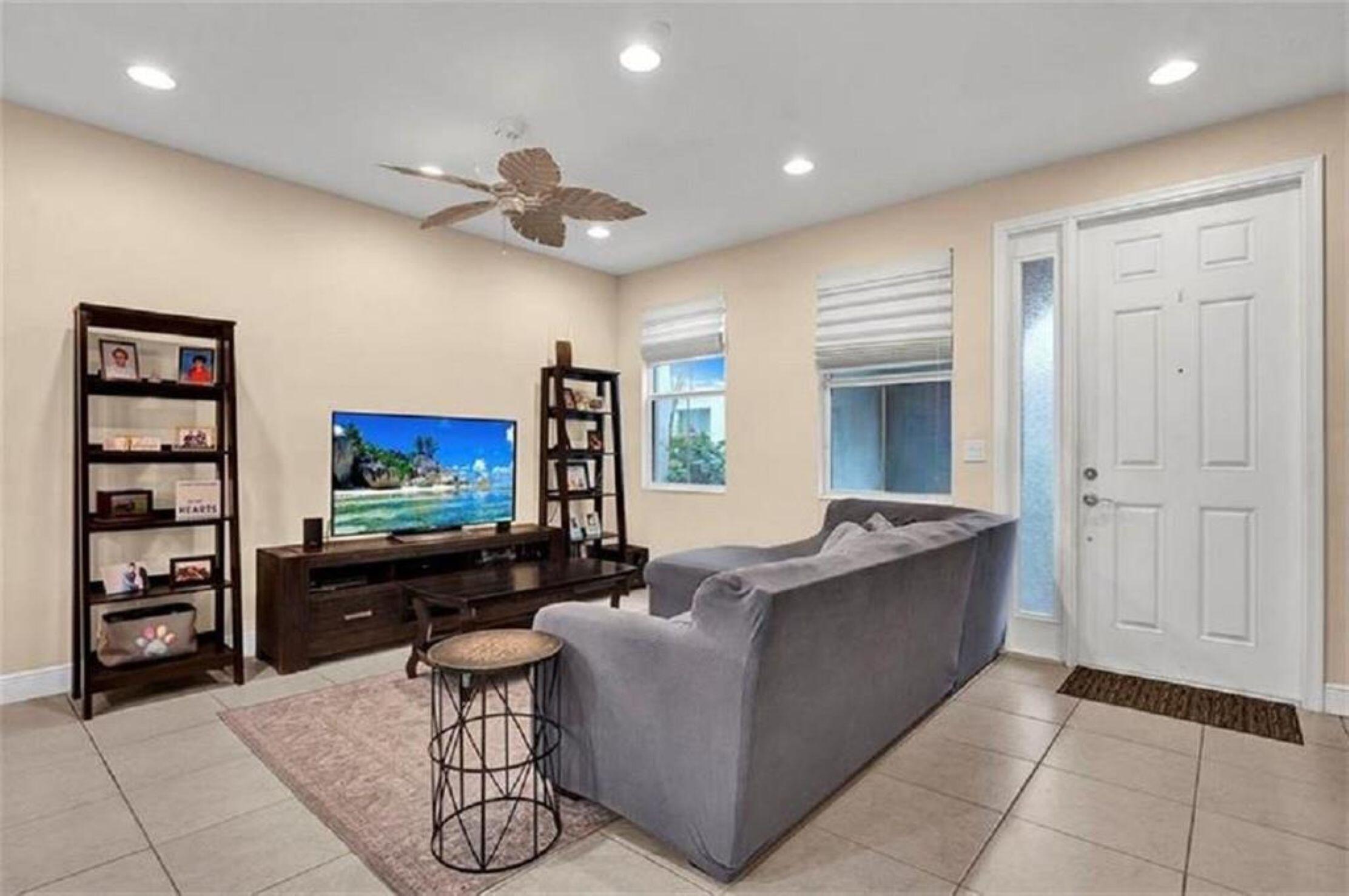 2930 Cascada Isles, Cooper City FL 33024