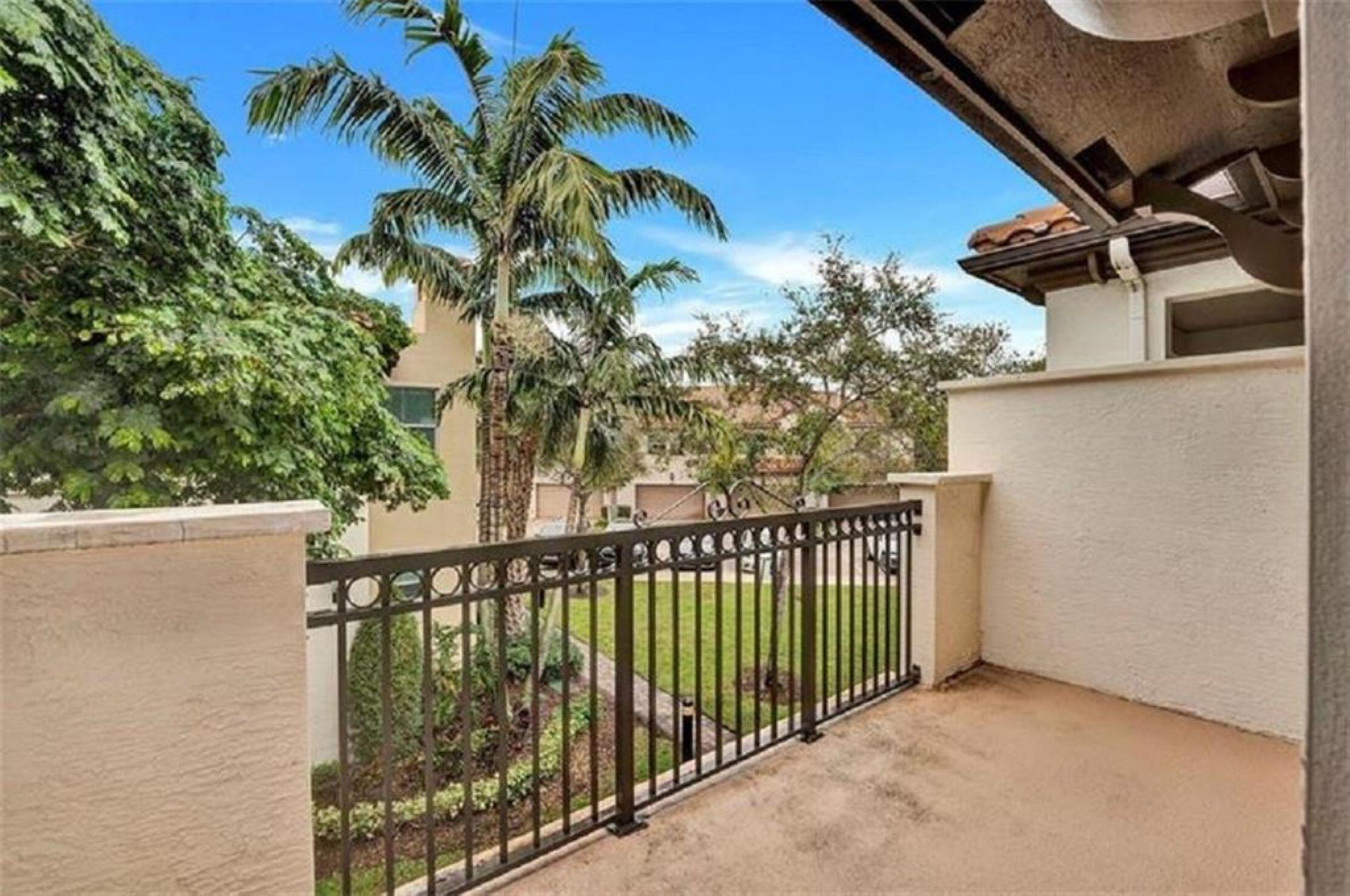 2930 Cascada Isles, Cooper City FL 33024