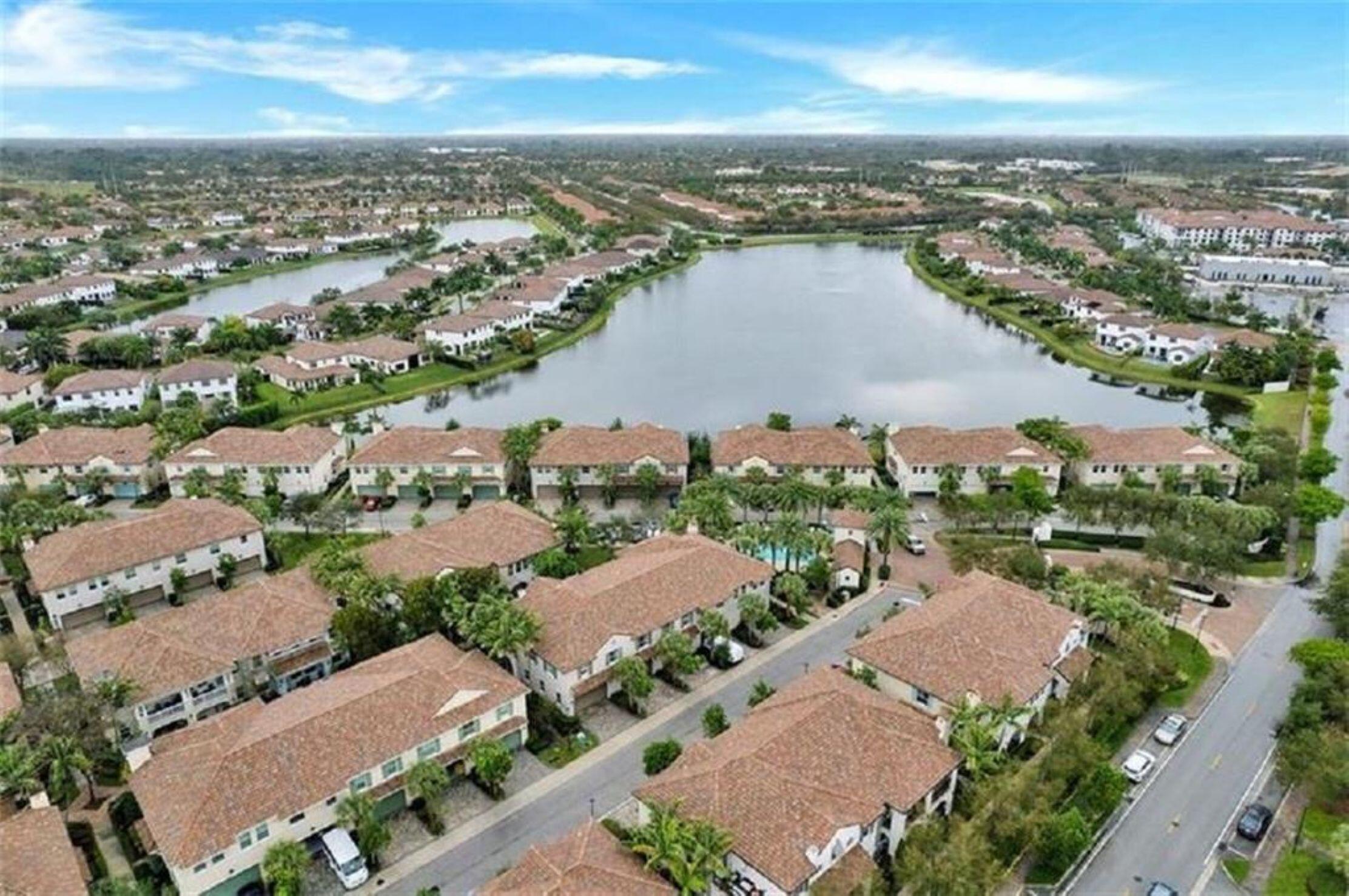 2930 Cascada Isles, Cooper City FL 33024