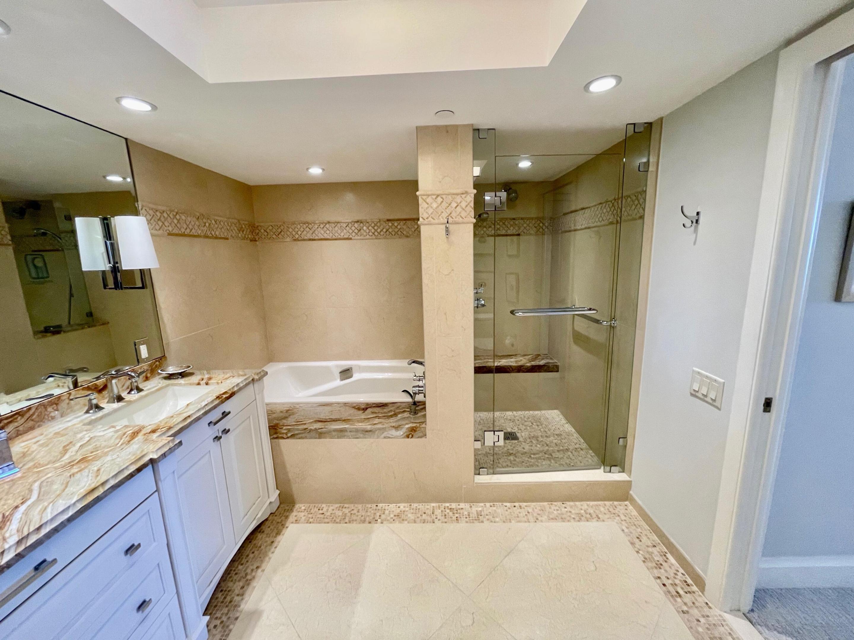 250 S Ocean #6f, Boca Raton FL 33432