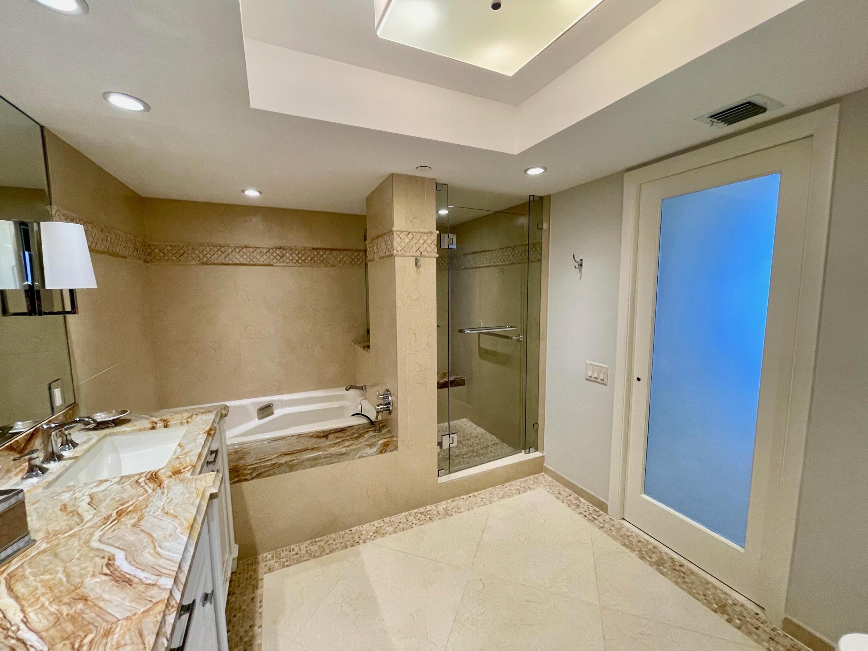 250 S Ocean #6f, Boca Raton FL 33432