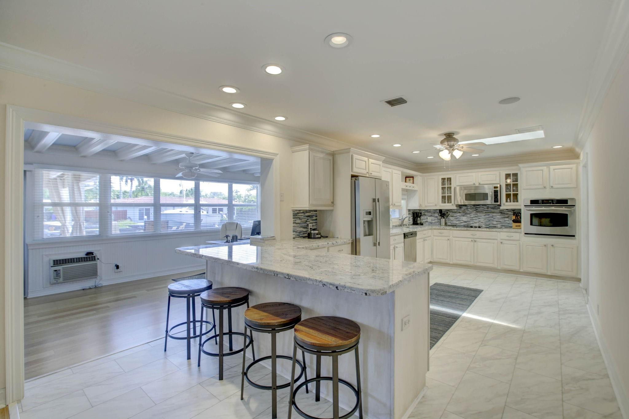 1920 Waters Edge, Pompano Beach FL 33062
