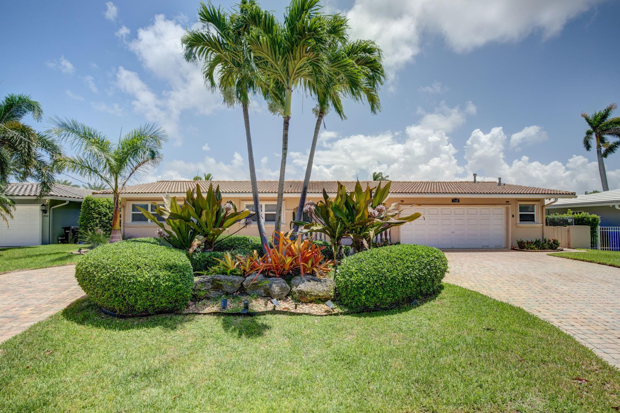 1920 Waters Edge, Pompano Beach FL 33062