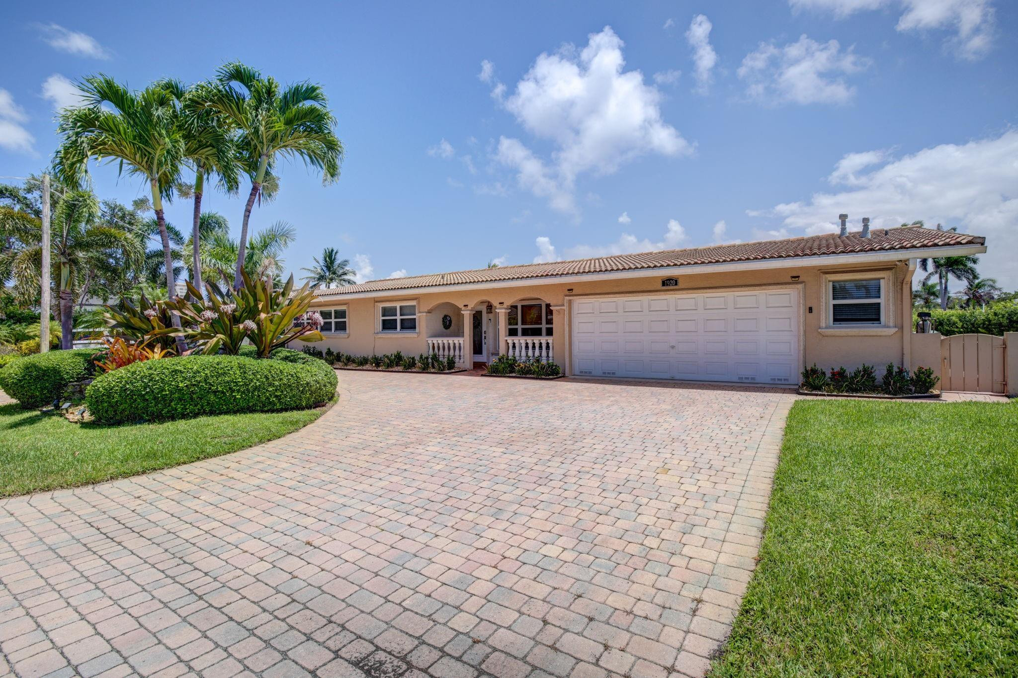 1920 Waters Edge, Pompano Beach FL 33062