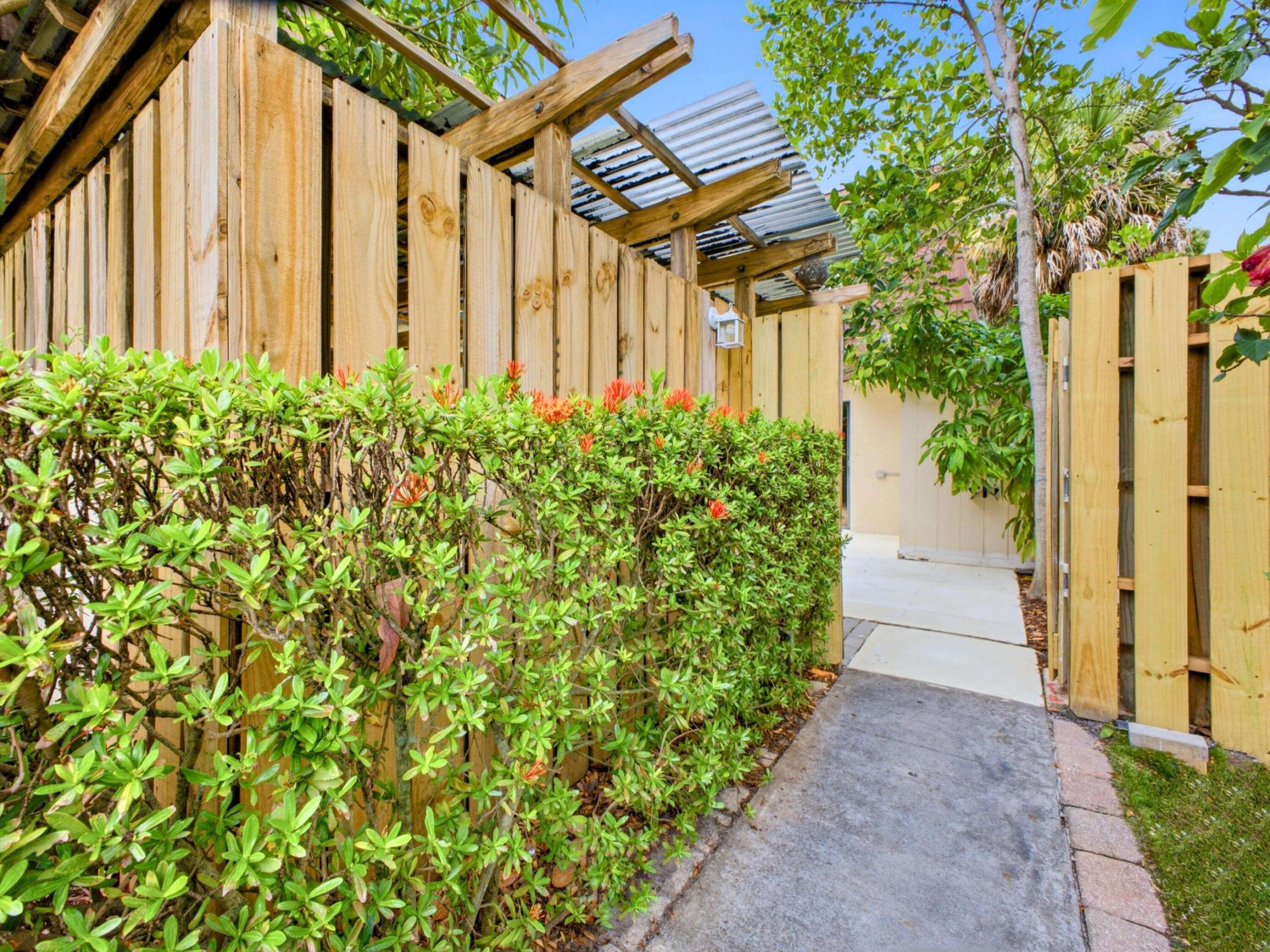 2213 22nd, Palm Beach Gardens FL 33418