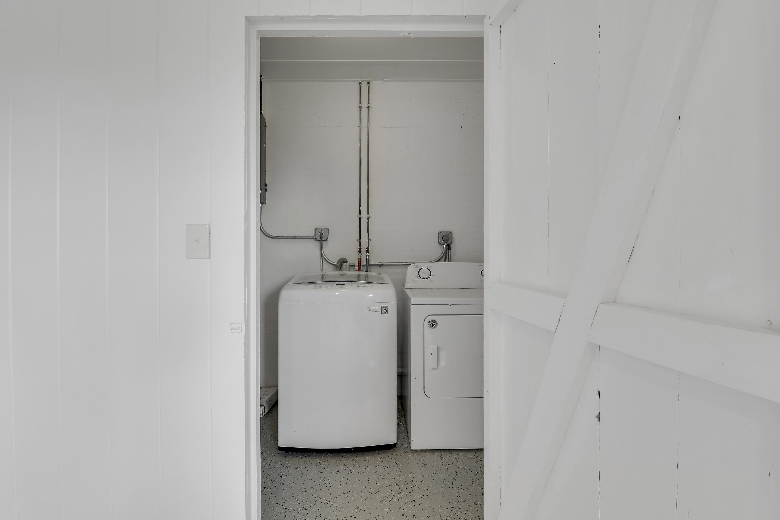 816 Juniper, North Palm Beach FL 33408