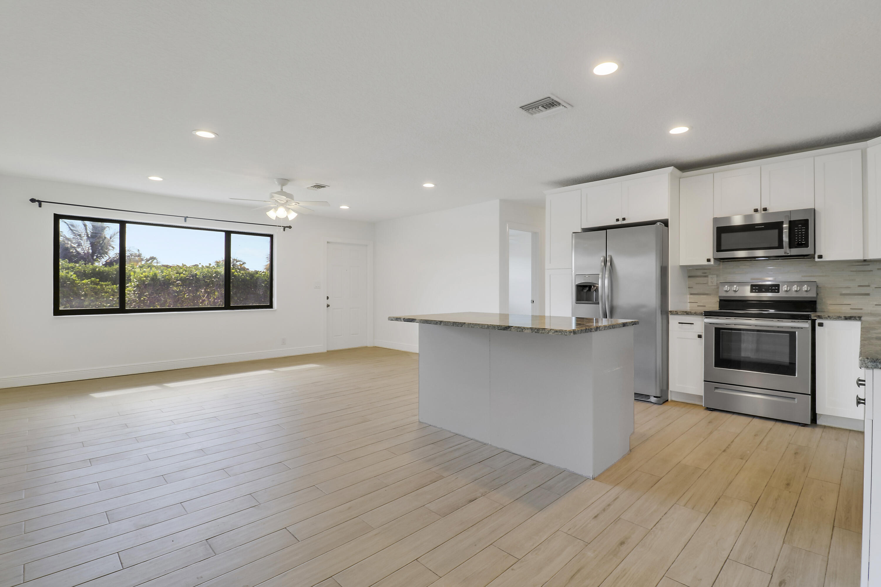 816 Juniper, North Palm Beach FL 33408