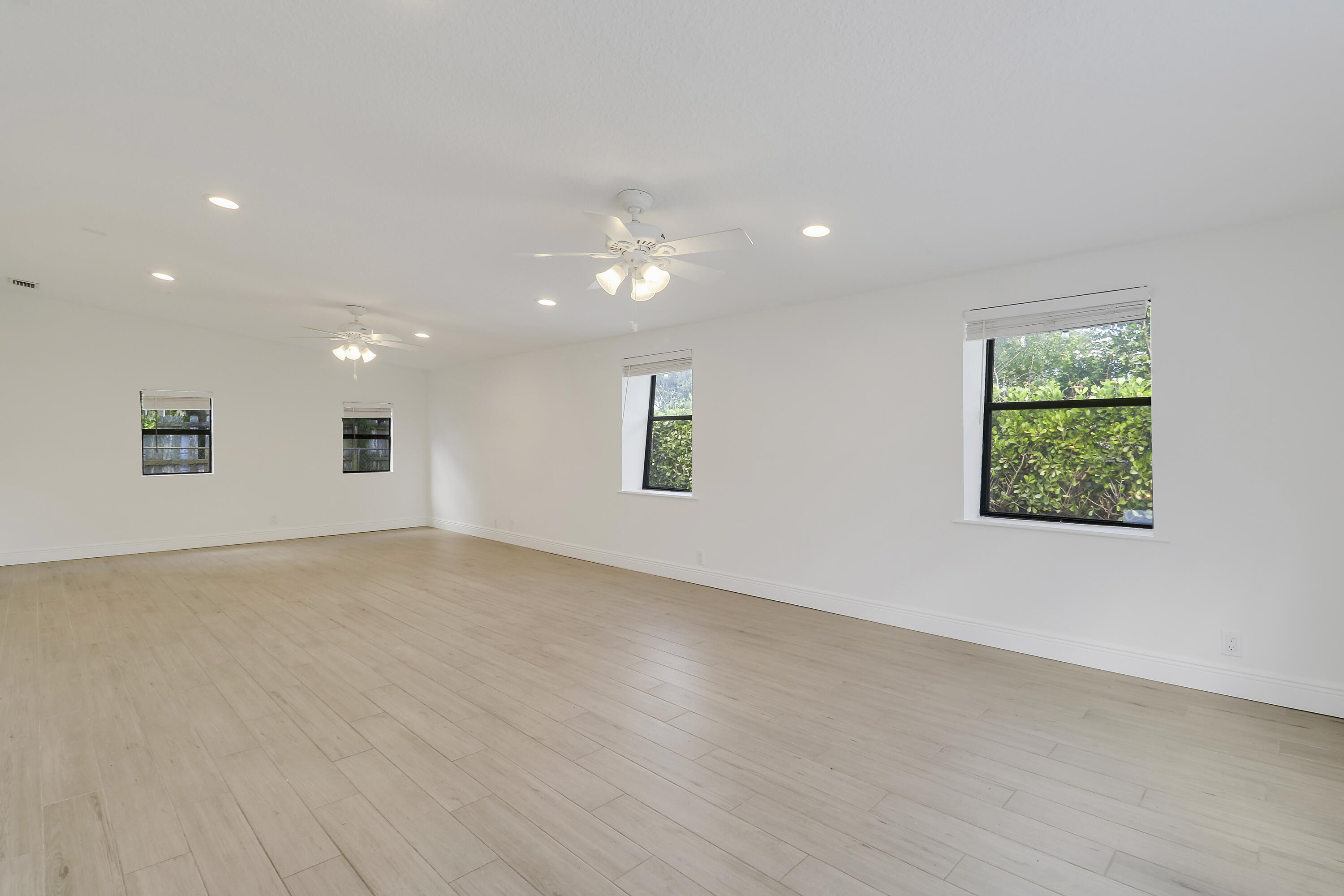 816 Juniper, North Palm Beach FL 33408