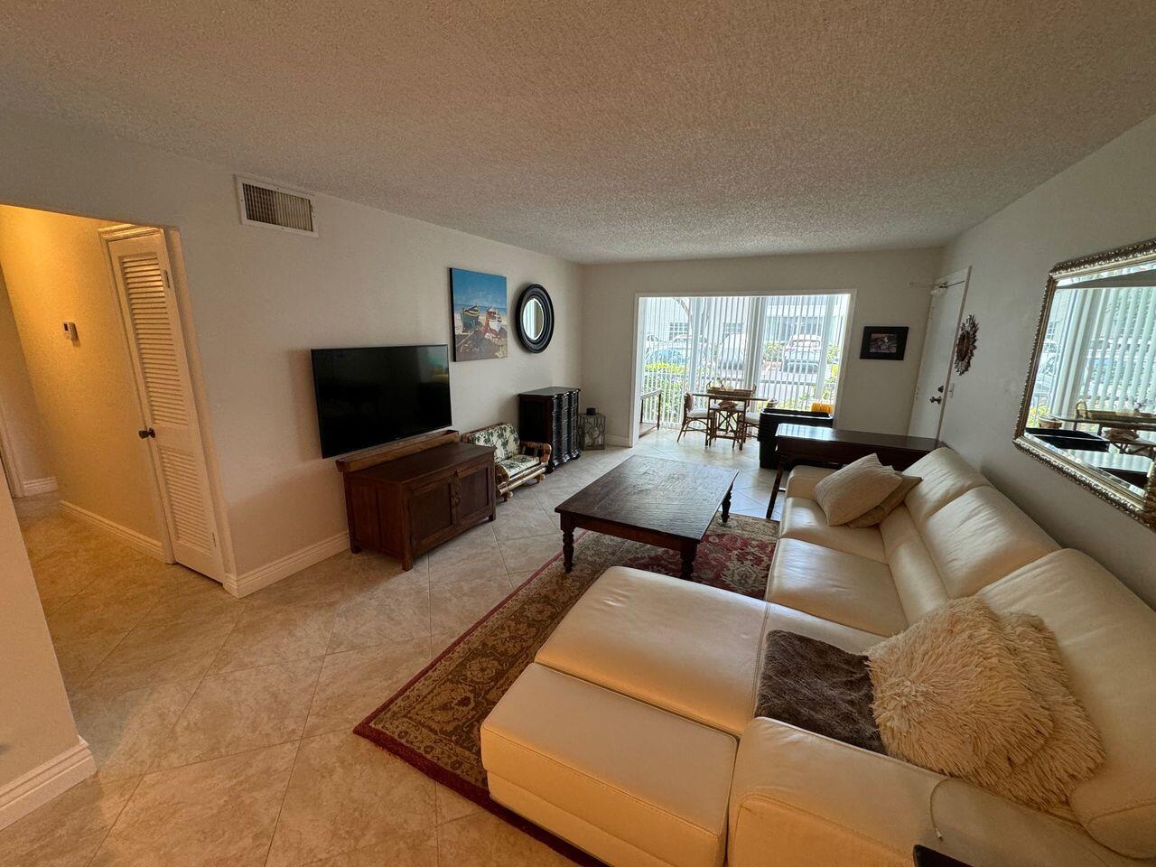 6219 Bay Club #2, Fort Lauderdale FL 33308