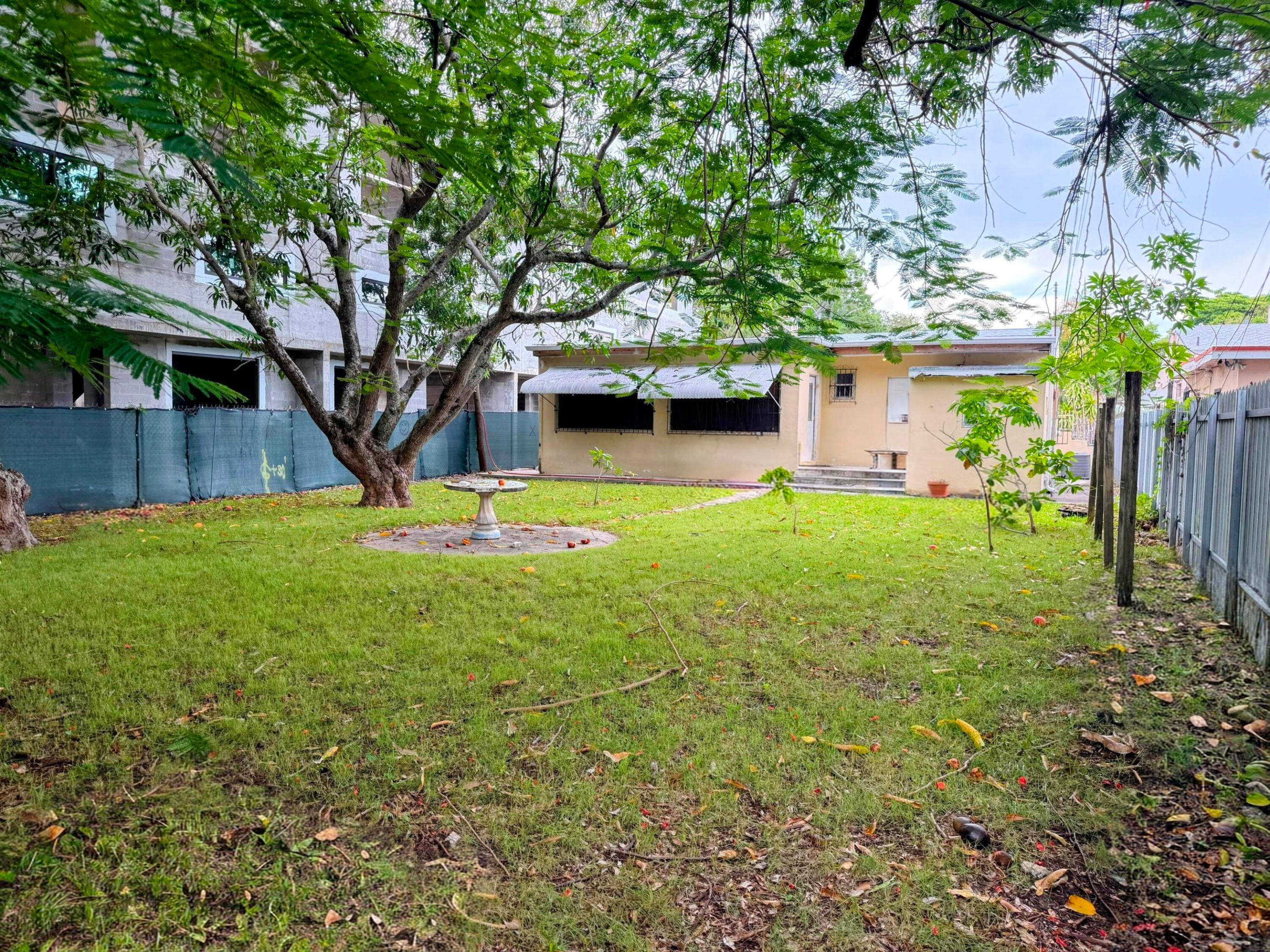 424 NE 72nd, Miami FL 33138
