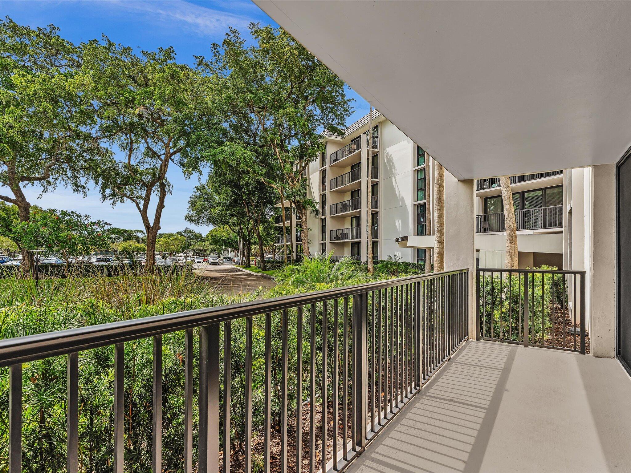 1350 River Reach #111, Fort Lauderdale FL 33315