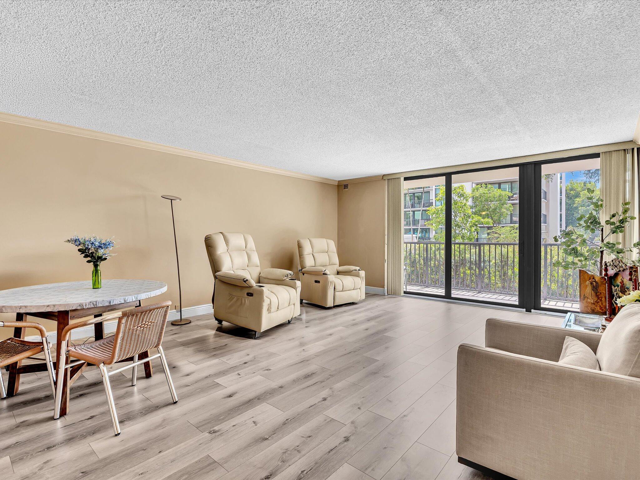 1350 River Reach #111, Fort Lauderdale FL 33315